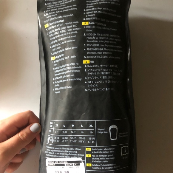 ADIDAS tibia protection (soccer) - Picture 3 of 4